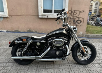 HARLEY_DAVIDSON_Sportster_Custom_1200cc ABS , Màu trắng Đen và Đen , HQCN Date 2015 chính chủ