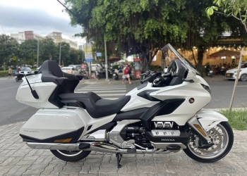 HONDA_GoldWing_1800_ABS Bản Full DTC có túi khí , Màu Trắng , Date 2022 HQCN Đăng ký 2023 chính chủ