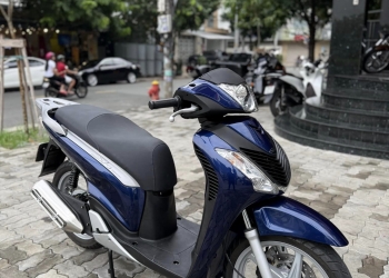 HONDA SH 150i Nhập Ý , Màu Trắng và Xanh , Xe HQCN Date 2010 chính chủ