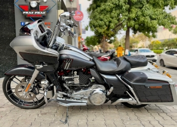 Harley_Davidson_CVO_RoadGlide 117ci (1923cc) ABS Bản Crom và Màu Siêu Hiếm chỉ có Đúng 3 xe HQCN Date 2019